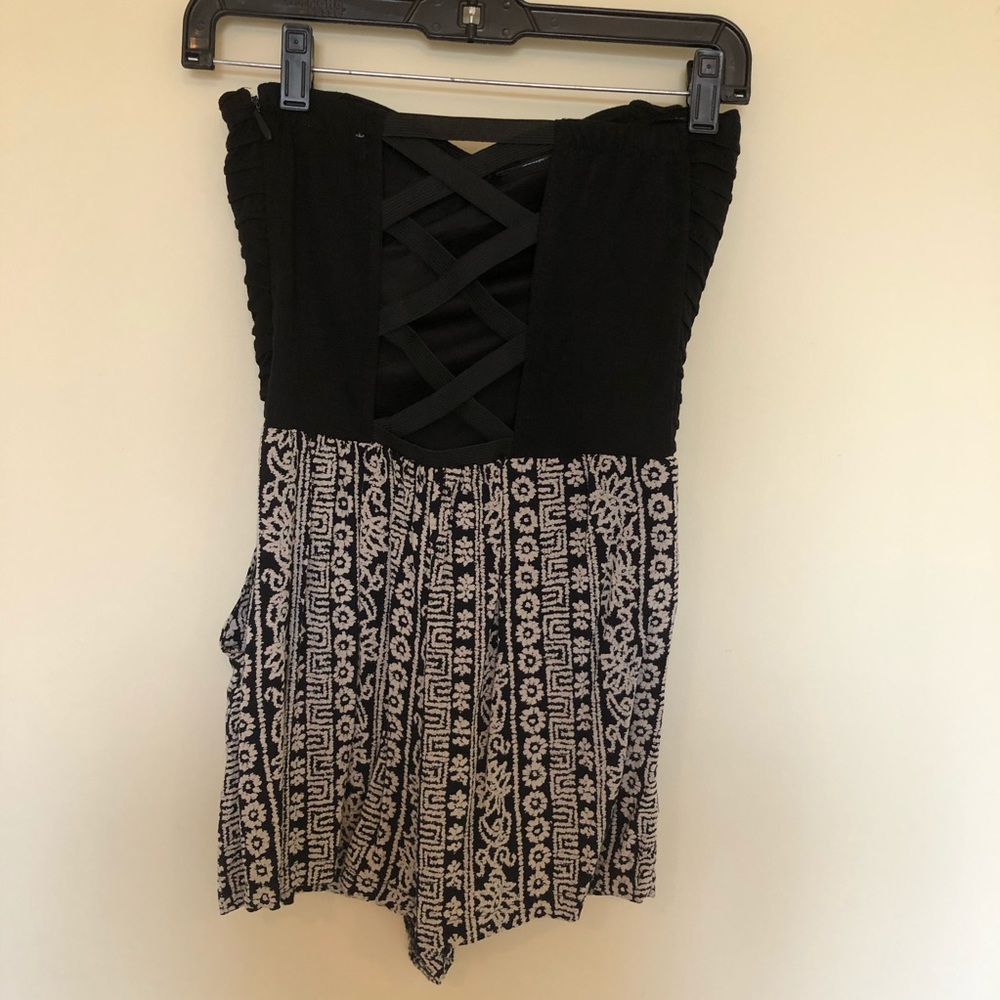 Strapless Romper - Picture 3 of 5
